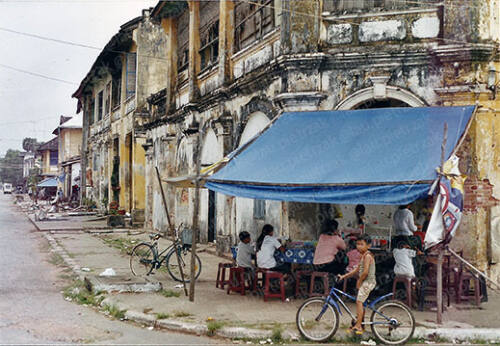 Kampot, une rue en 2001
