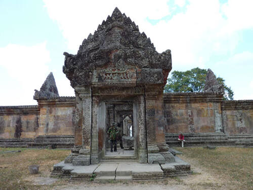 Nord-Cambodge-Temple Preah Vihear et soldats