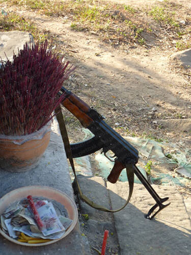 Nord-Cambodge-fusil Preah Vihear